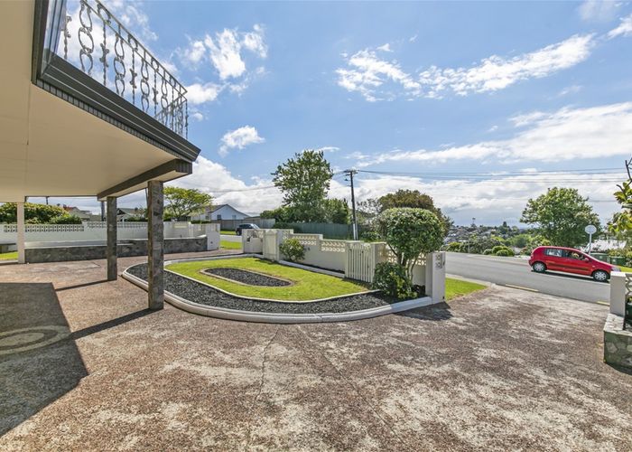  at 71 Mellons Bay Road, Mellons Bay, Auckland