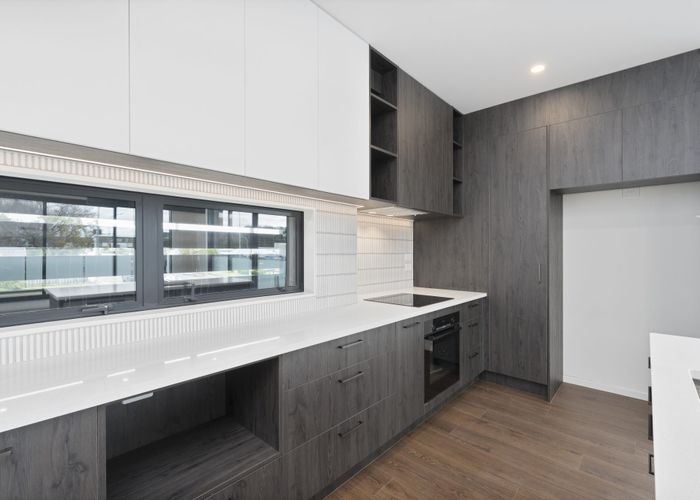  at 3/6 Shakespeare Road, Milford, North Shore City, Auckland