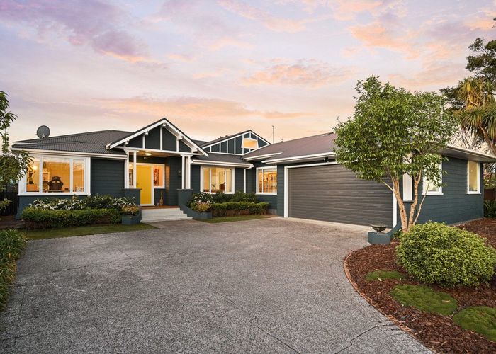  at 11 Pearsons Avenue, Claudelands, Hamilton, Waikato