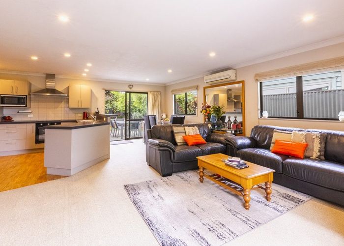 at 8A Chester Street, Taradale, Napier