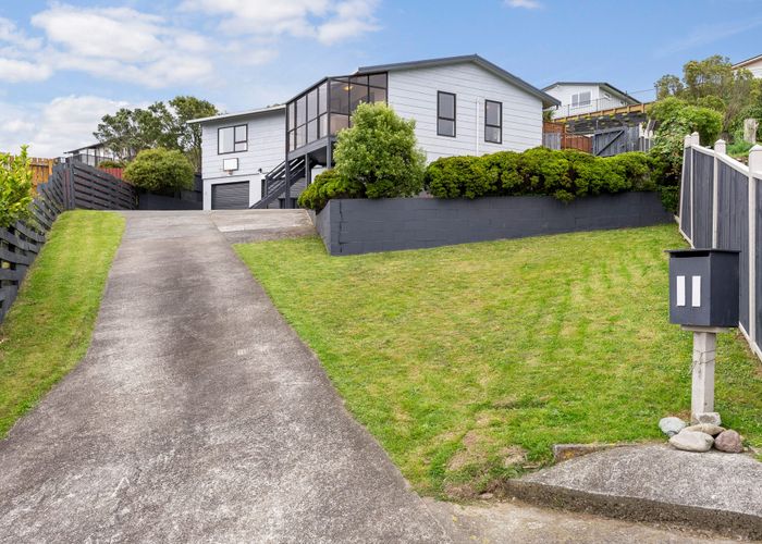  at 11 Sunhaven Drive, Newlands, Wellington, Wellington