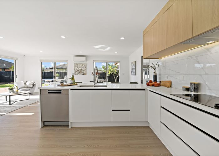  at 88 Redcastle Drive, East Tamaki, Auckland