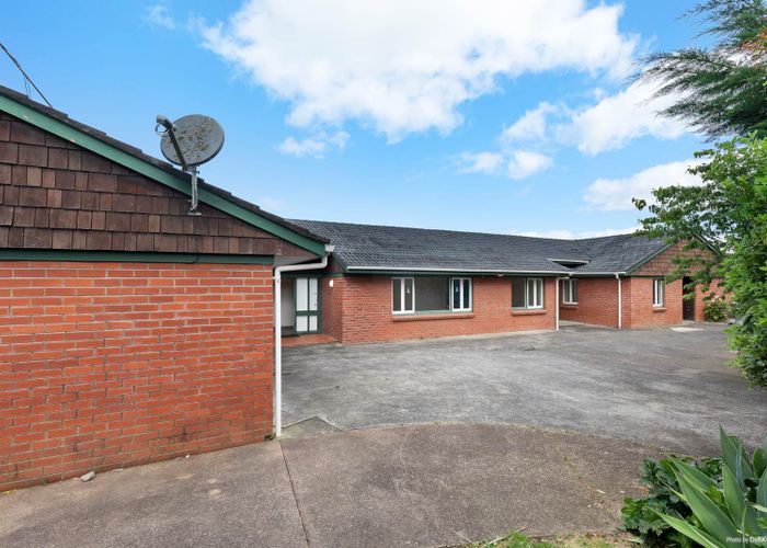  at 158 Titirangi Road, New Lynn, Auckland