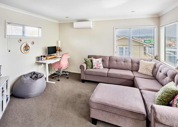  at 4 Acheron Road, Paremata, Porirua