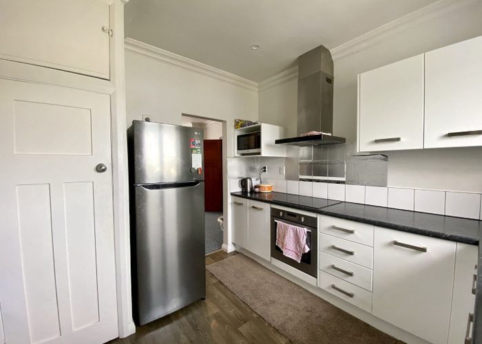  at 87 Whites Line East, Waiwhetu, Lower Hutt, Wellington