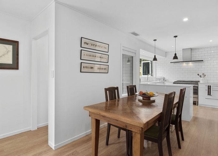  at 4/203 Lake Road, Belmont, Auckland