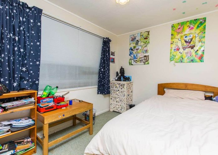  at 4 Flamingo Court, Goodwood Heights, Auckland