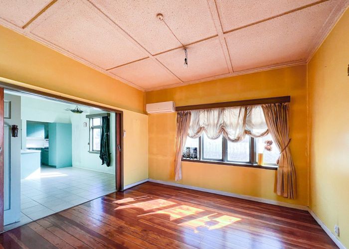  at 16 Rimu Street, New Lynn, Waitakere City, Auckland