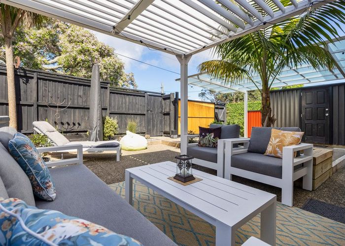  at 2/5 Wesley Avenue, Mount Albert, Auckland City, Auckland