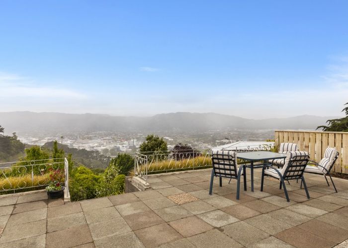  at 55 Pekanga Road, Normandale, Lower Hutt