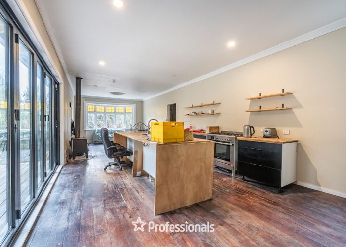  at 7 Fraser Street, Wainuiomata, Lower Hutt, Wellington