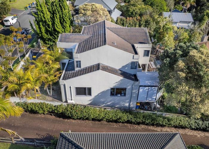  at 130 Onetaunga Road, Chatswood, North Shore City, Auckland