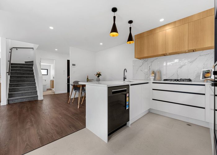  at 21B County Road, Torbay, Auckland