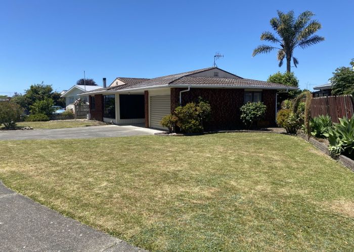  at 19 Roskilda Crescent, Taradale, Napier