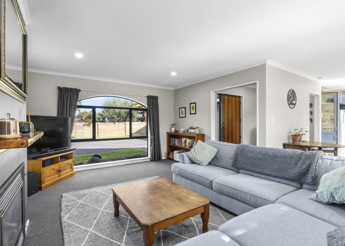  at 6 Merivale Court, Rototuna, Hamilton, Waikato