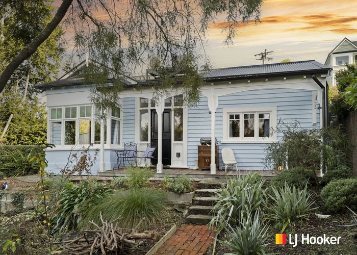  at 27 Bruce Street, Roslyn, Dunedin