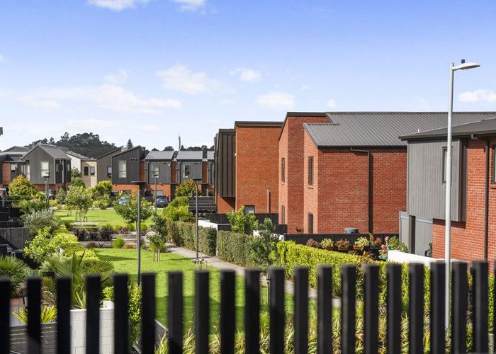  at 25 Desalt Drive, Hobsonville, Waitakere City, Auckland