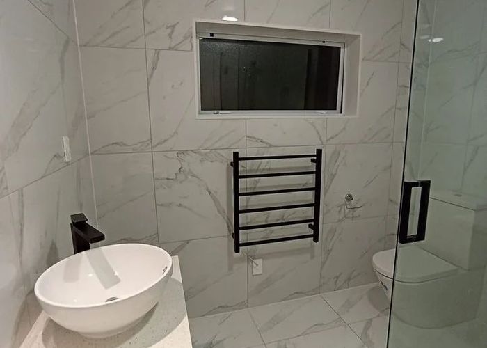  at Rothesay Bay, North Shore City, Auckland