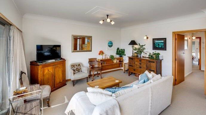  at 10 North Terrace, Westshore, Napier
