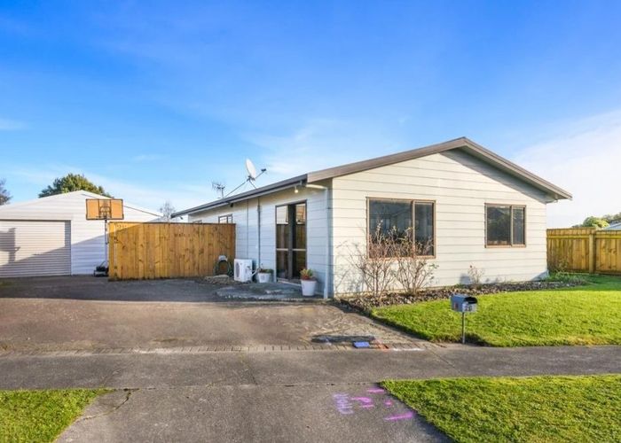  at 28 Dahlstrom Grove, Kelvin Grove, Palmerston North