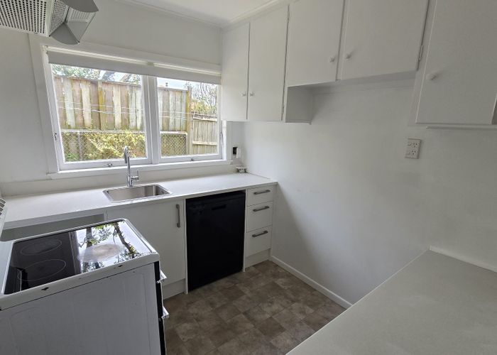  at 8D Fairleigh Ave, Mount Albert, Auckland City, Auckland