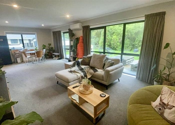  at 28 Millhaven Place, Otaki