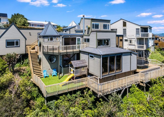  at 13 Ettrick Grove, Papakowhai, Porirua