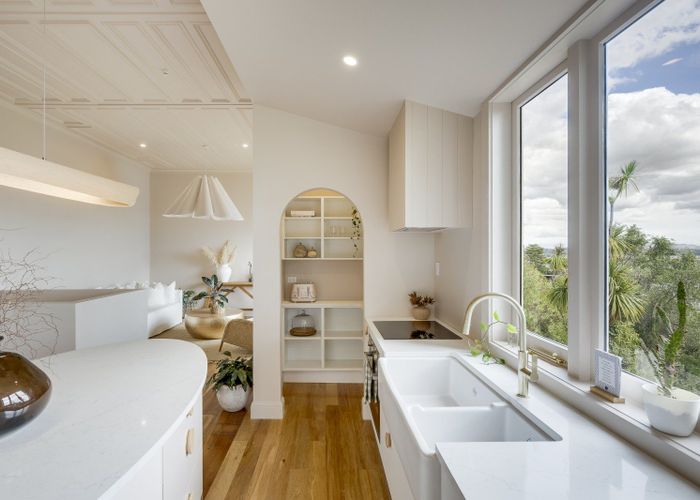 at 5 Denholm Road, Hospital Hill, Napier, Hawke's Bay