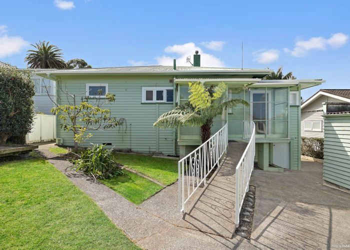  at 10 Newhaven Street, Ellerslie, Auckland City, Auckland