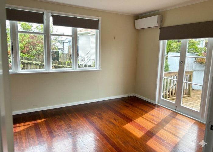  at 29 Fraser Road, Narrow Neck, North Shore City, Auckland