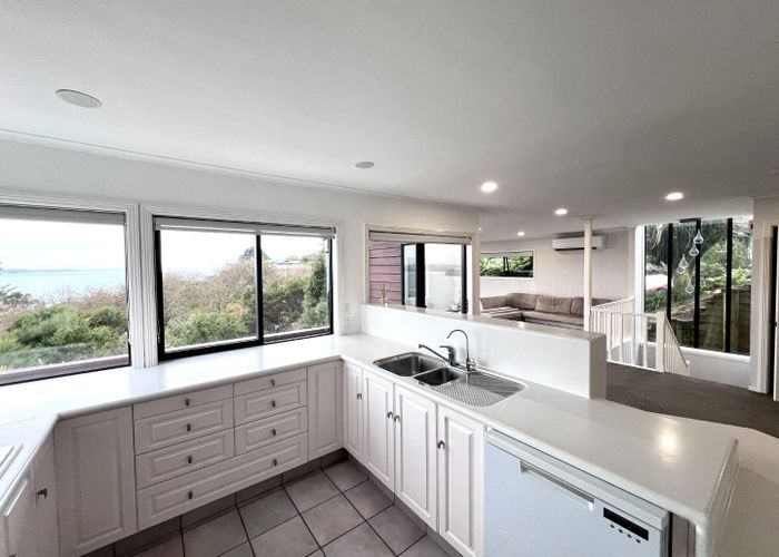  at 40B Duncansby Road, Stanmore Bay, Whangaparaoa