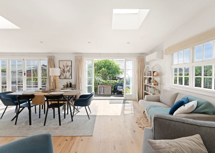  at 211 Forbury Road, Saint Clair, Dunedin