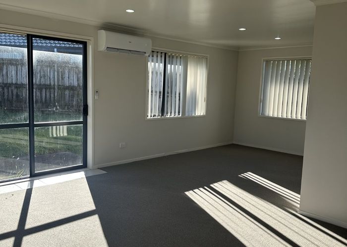  at 2 Reef Place, Mangere, Manukau City, Auckland