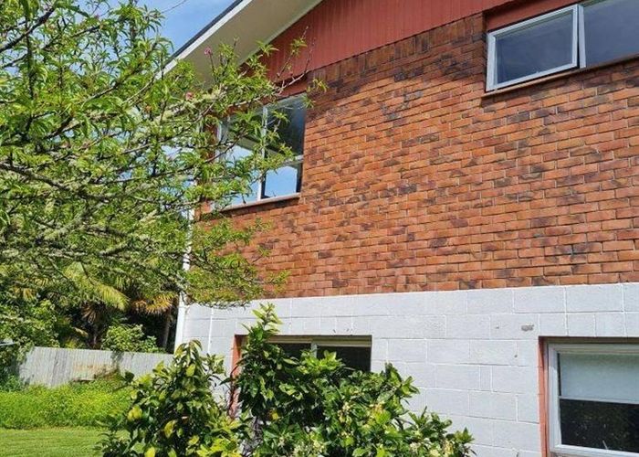  at 44 The Circle, Manly, Whangaparaoa