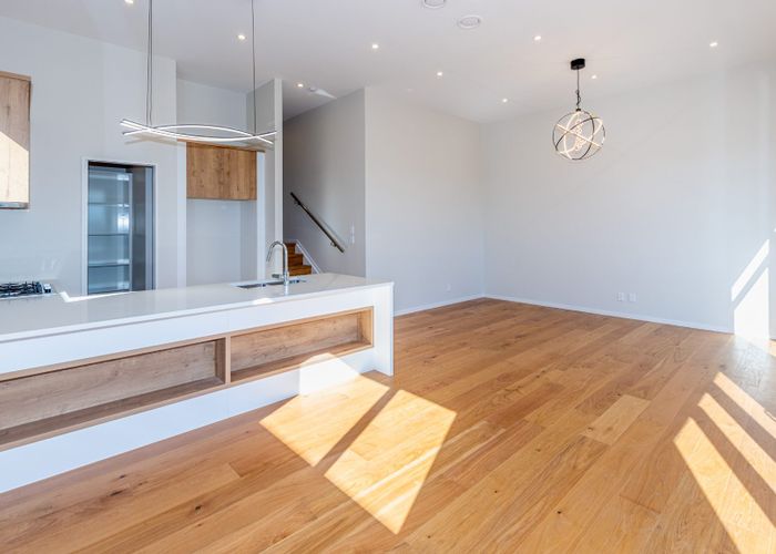  at 8 Kowaitau Avenue, Beachlands, Manukau City, Auckland