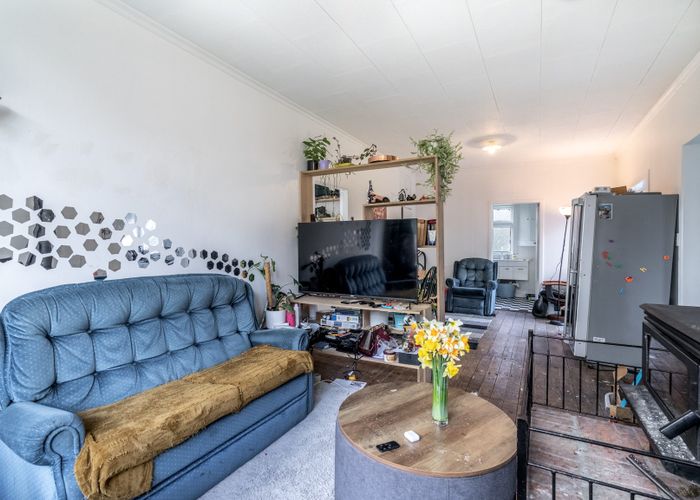  at 1242 Waipahi Highway, Pukerau