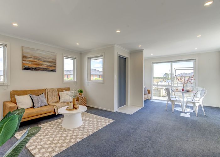  at 11 Manawaroa Close, Grandview Heights, Hamilton