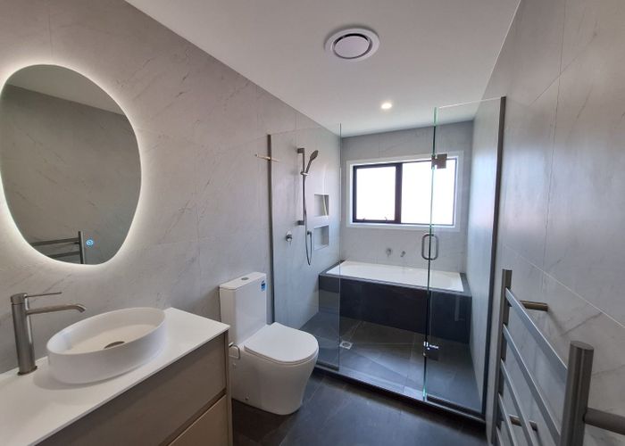  at 72B Ocean View Road, Northcote, North Shore City, Auckland