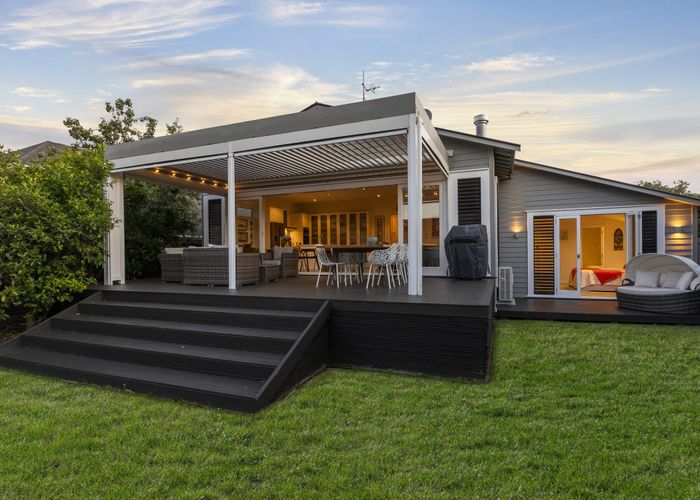  at 14 Wainui Avenue, Point Chevalier, Auckland City, Auckland