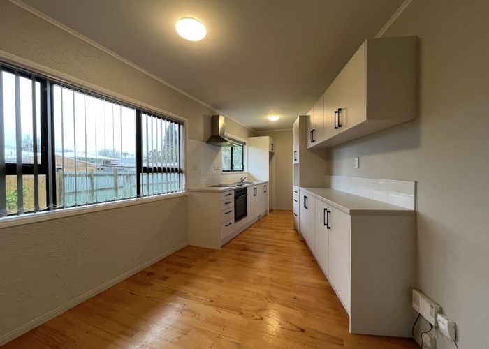  at 4 Oregon Place, Papakura, Papakura