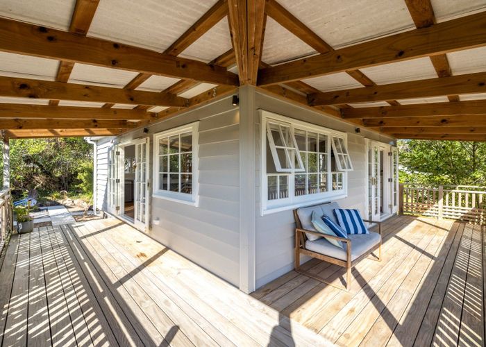  at 117 Queens Drive, Oneroa, Waiheke Island, Auckland
