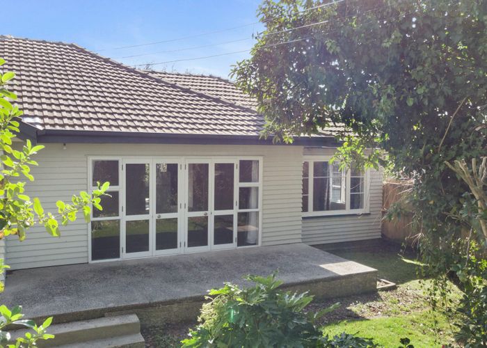  at 17 Brown Street, Hamilton East, Hamilton, Waikato