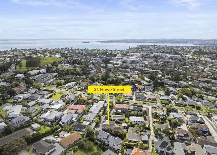  at 21 Howe Street, Howick, Auckland