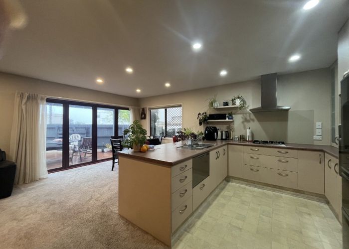  at 25 Breakwater Road, Moturoa, New Plymouth, Taranaki