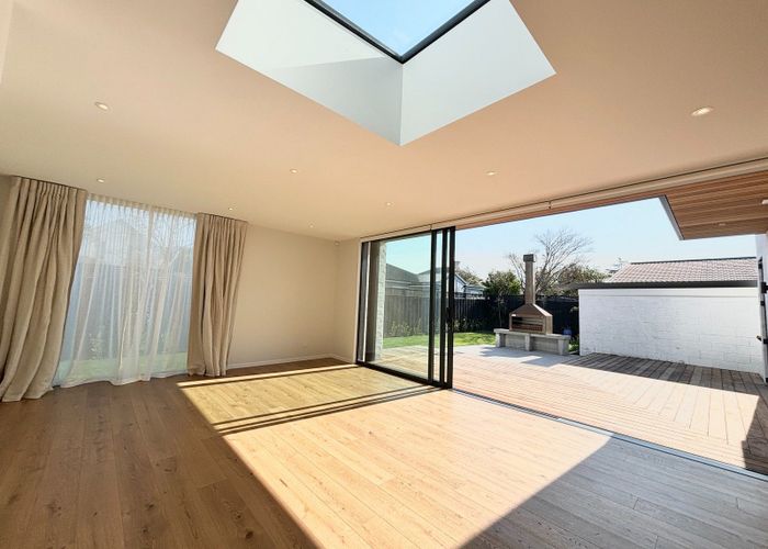  at 2/7 Roa Road, Fendalton, Christchurch City, Canterbury