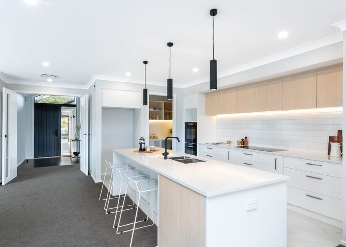  at 54 Farnworth Terrace, Glenside, Wellington