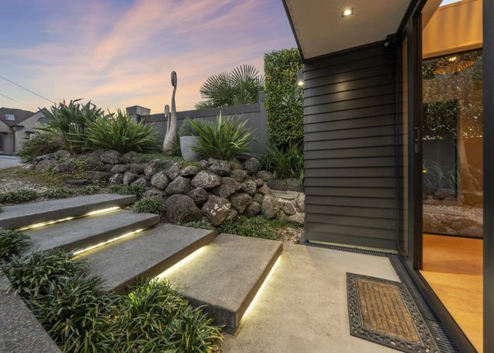  at 1A Portal Place, Murrays Bay, North Shore City