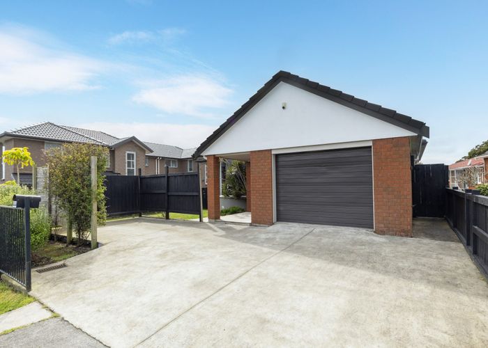  at 1540 Dominion Extension, MOUNT ROSKILL, AUCKLAND