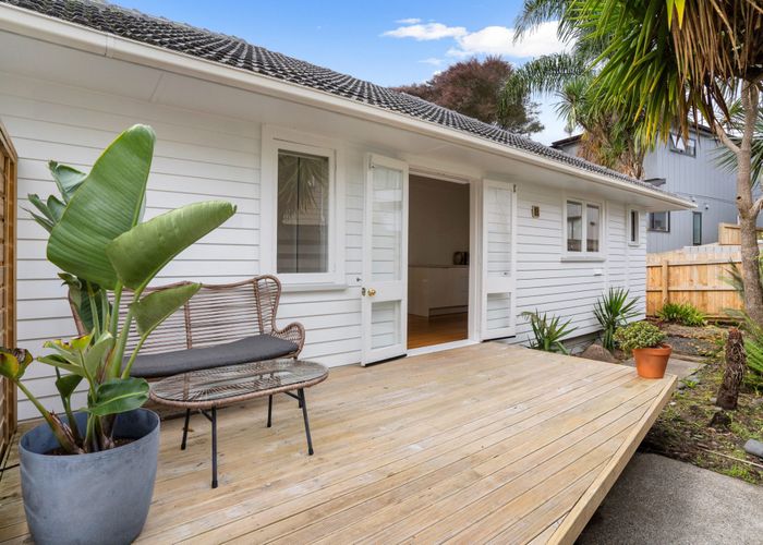  at 1 Glenford Lane, Te Atatu Peninsula, Waitakere City, Auckland