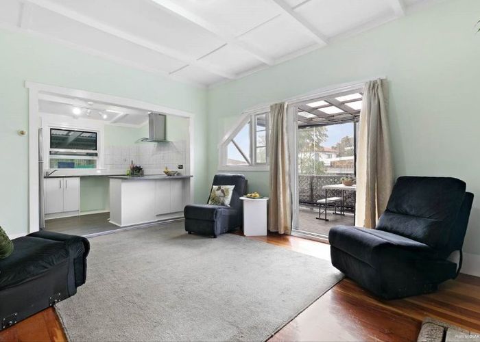  at 12 Rata Street, New Lynn, Waitakere City, Auckland